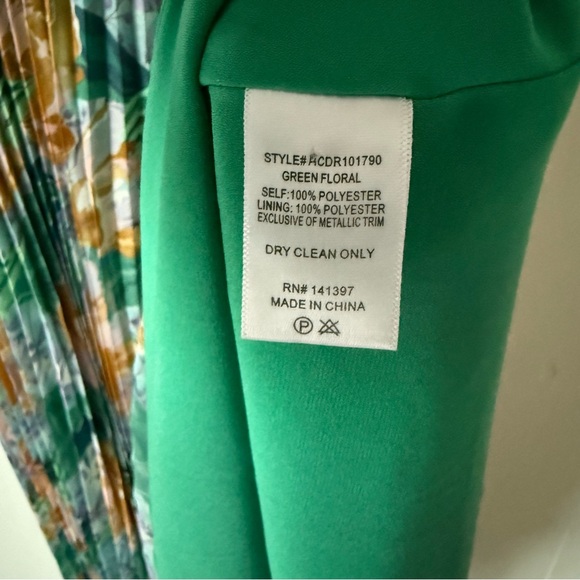 ASTR Loralee Pleated Floral Maxi Dress Green Blue Gold - Picture 6 of 7